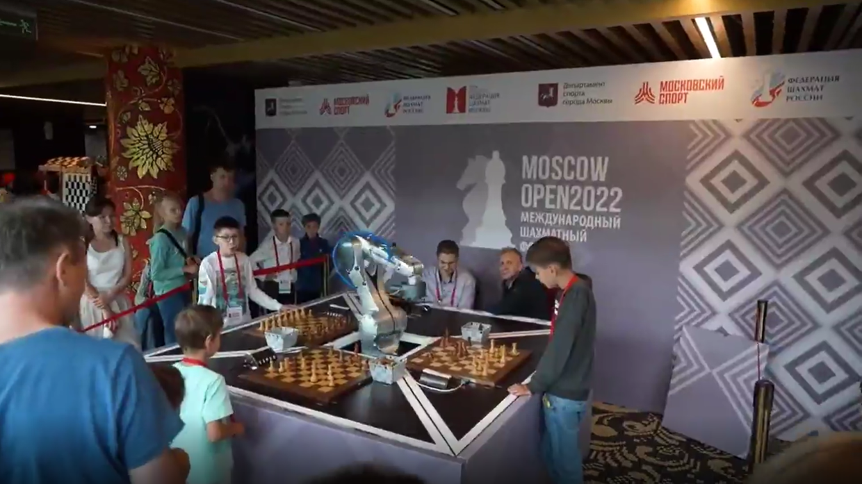 Russian chess robot breaks boy's finger. Are machines coming for us?