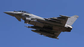 UK grounds fighter jets over safety issues