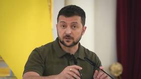 Zelensky tells Americans to make sacrifices for Ukraine