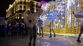 Warsaw mulls cutting down on Christmas lights