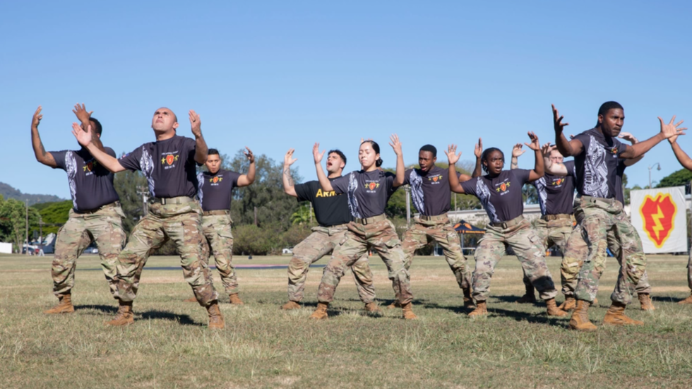 New Zealand troops to train Ukrainians — RT World News