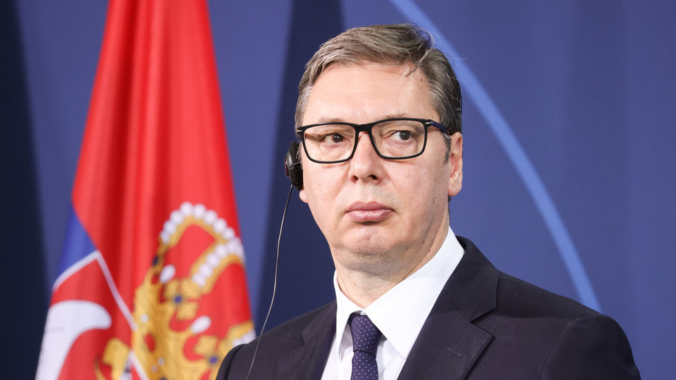 Serbia does not need foreign bases – Vucic — RT World News