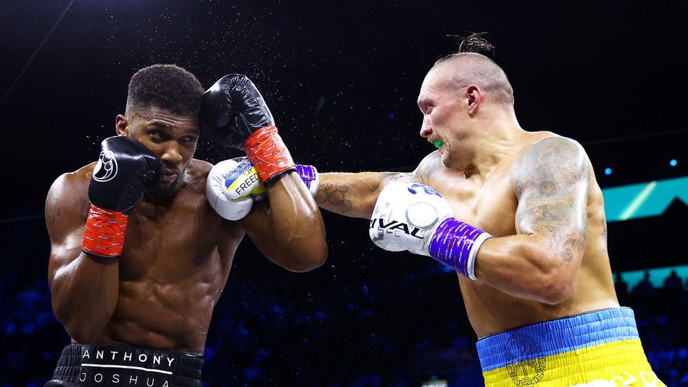 Ukraine’s Usyk defends world titles and sparks incredible Joshua ...