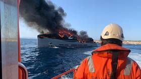 Brand-new superyacht destroyed by fire (VIDEO)