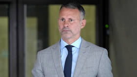 Man United icon Ferguson praises Giggs at assault trial