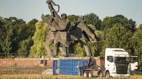 Baltic state demolishes Soviet WWII monument