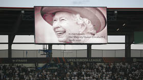 Irish football fans criticized for Queen Elizabeth chants