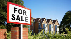 UK house prices soar – report