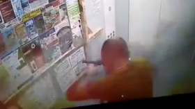 Man trapped in elevator with burning e-scooter (VIDEO)