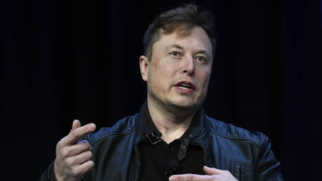 Musk blasts ‘hypocritical’ WaPo