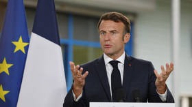Macron urges Putin to ‘return to the table’ on Ukraine