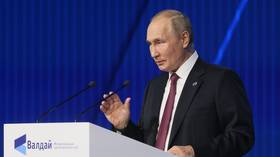 Russian president calls for alternatives to SWIFT