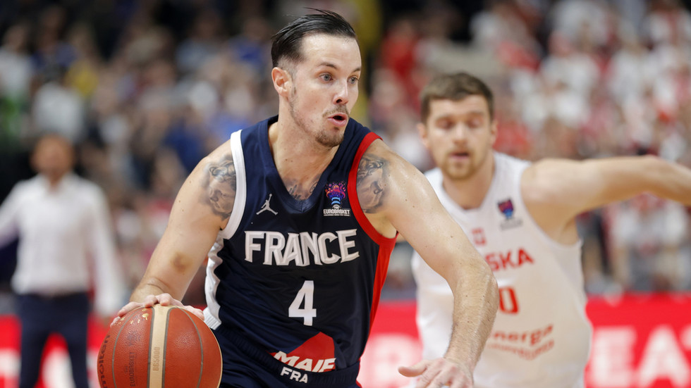 French basketball star banned after joining Russian team — RT Sport News