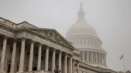 US midterm elections begin amid economic anxiety and Ukraine crisis