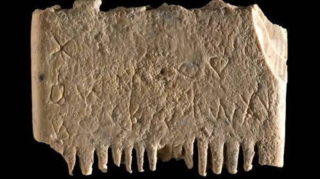Thousands-year-old comb reveals harsh reality of ancient times