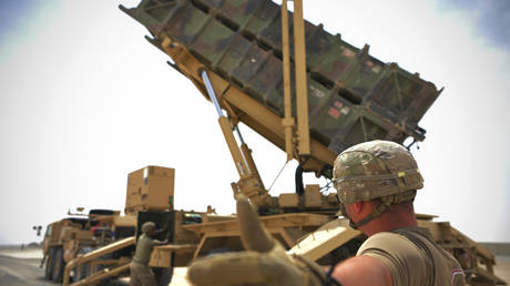 FILT PHOTO: US servicemen working near a Patriot missile battery at Al-Dhafra Air Base in Abu Dhabi, UAE, May 5, 2021