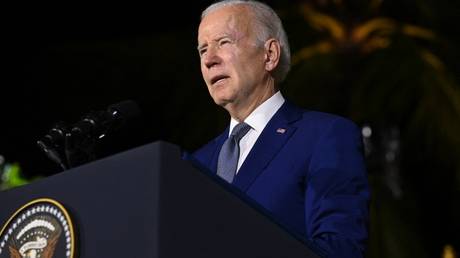 Biden congratulates Republicans on winning the House