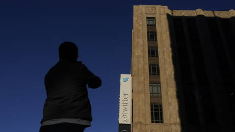 Major US broadcaster suspends its presence on Twitter