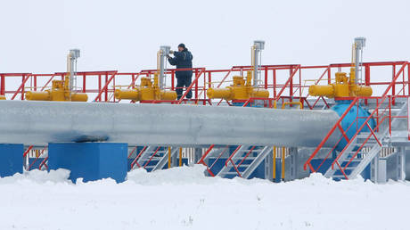 Gazprom threatens gas cut-off over Ukrainian theft