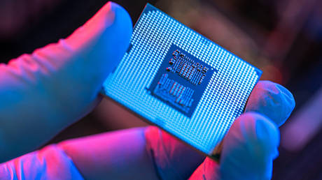 Global chip shortage expected to drag on