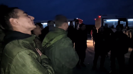 Russian soldiers return from Ukrainian captivity