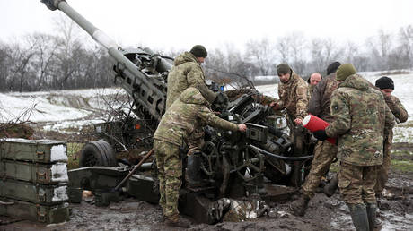 A third of Western howitzers sent to Ukraine out of action – NYT