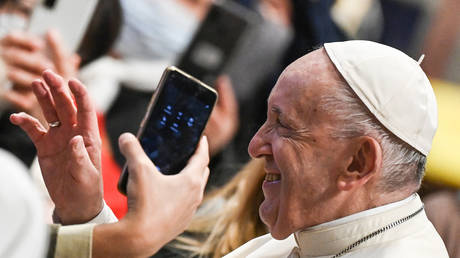 Ex-top cardinal taped Pope Francis’ phone call – media