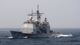 China 'alertou' navio de guerra dos EUA