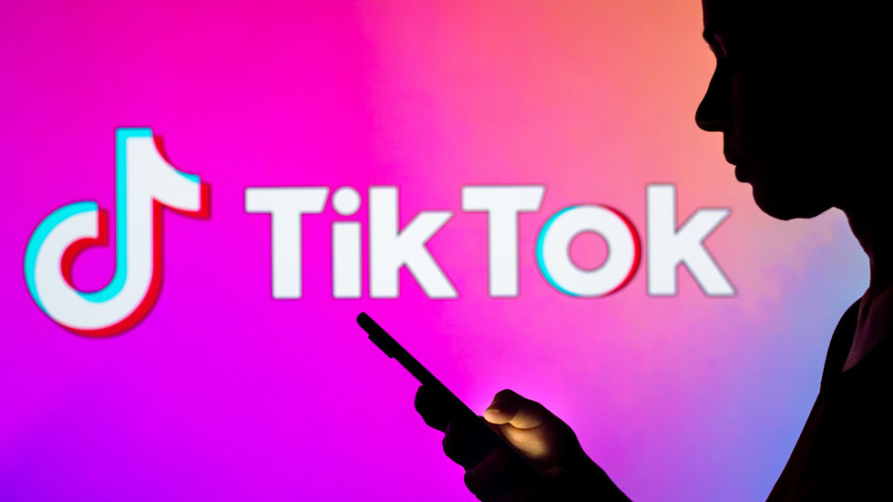 TikTok father or mother firm fires employees over US customers’ information monitoring — RT World Information