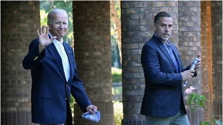 US President Joe Biden and his son Hunter Biden at an event in South Carolina, August 2022.