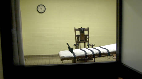 FILE PHOTO. A view of the death chamber at the Southern Ohio Correctional Facility in Lucasville shows an electric chair and gurney