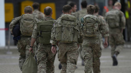 FILE PHOTO. Members of the British armed forces return from Kabul, Afghanistan on August 28, 2021.