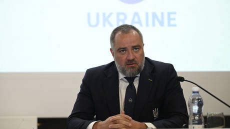 Ukraine facing threat of FIFA suspension – official