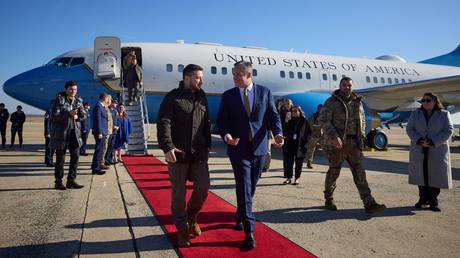 Ukrainian president Vladimir Zelensky arrives at Joint Base Andrews on board an official US aircraft, December 21, 2022
