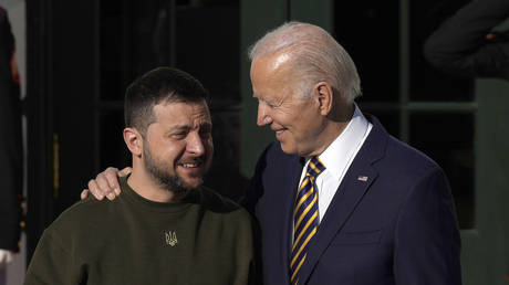 US President Joe Biden welcomes Ukrainian President Vladimir Zelensky at the White House on December 21, 2022.