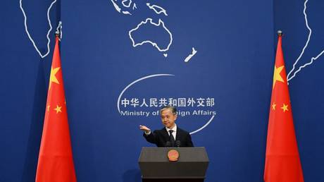 China fumes after Japanese visit to Taiwan