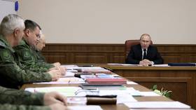 Putin holds top brass meeting on Ukraine