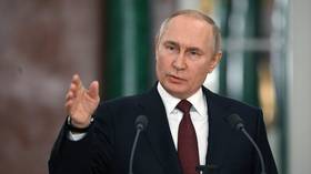 Putin sets out key political goal