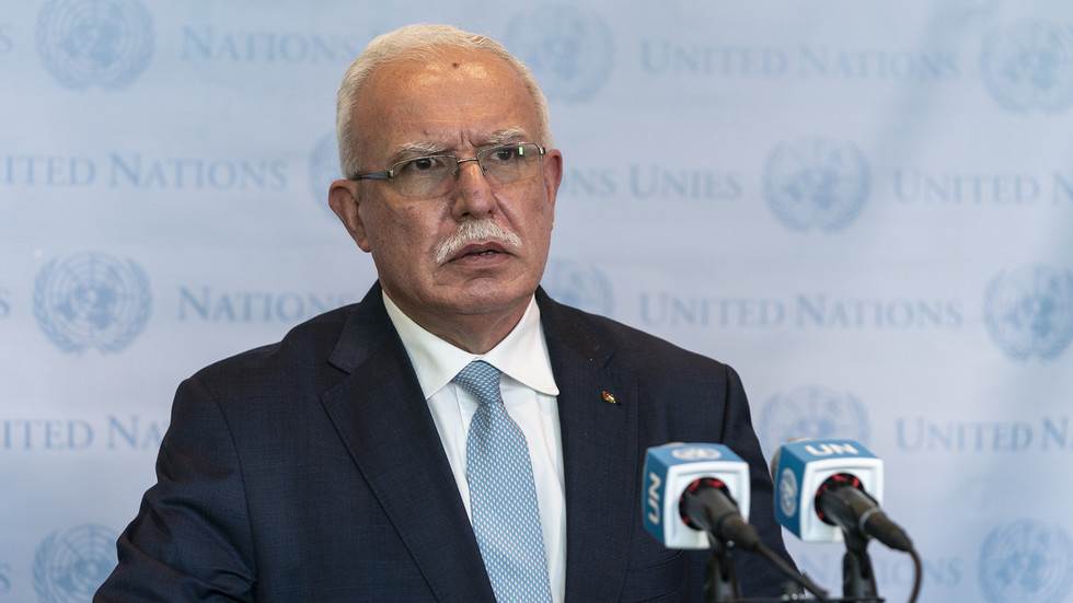 Israel rescinds Palestinian international minister’s journey cross — RT World Information