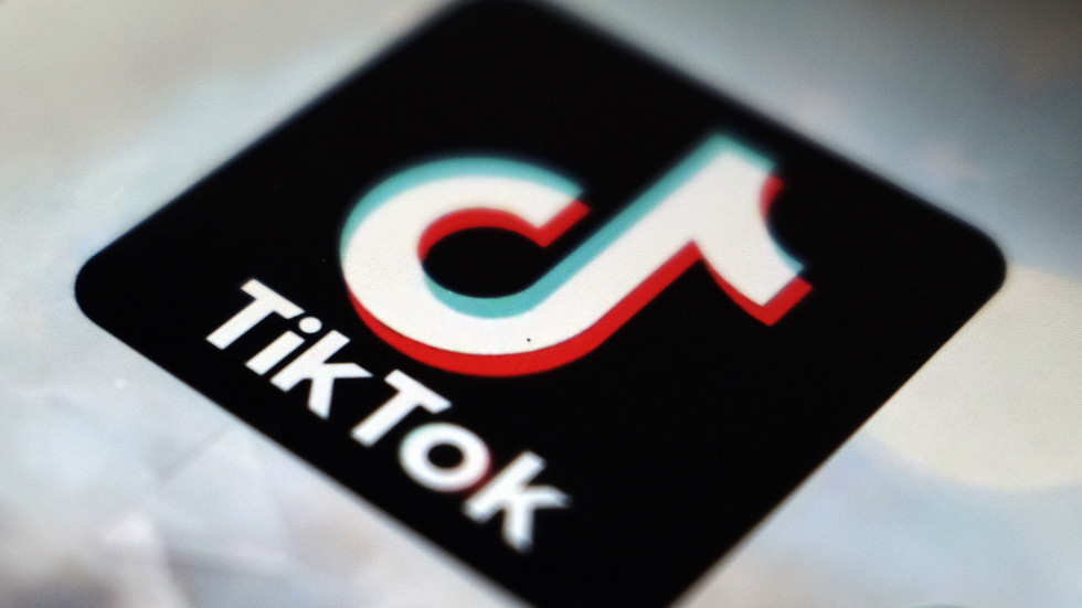 US lawmakers push nationwide TikTok ban — RT World News