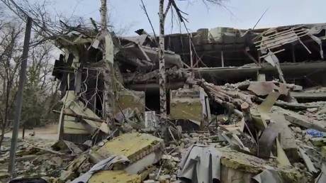 Aftermath of the Ukrainian missile strike on a hospital in the city of Novoaydar on January 28, 2023