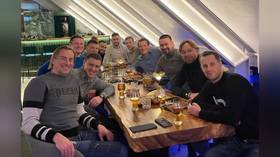 Estonian footballers apologize for photo with Russian national team manager