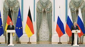 Germany's biggest parliamentary party backs talks with Russia