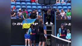 Ukraine supporters taunt Russian tennis star (VIDEO)