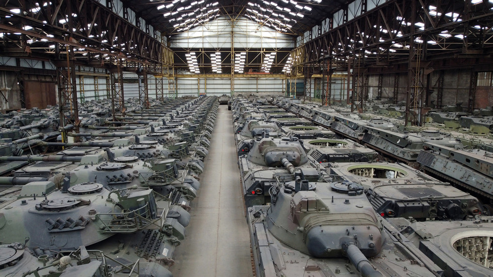 https://www.rt.com/information/571133-germany-number-leopards-ukraine/Germany reveals what number of tanks it can ship Ukraine