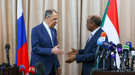 Russian Foreign Minister SergeyLavrov and Sudanese acting foreign minister, Ali al-Sadiq, at a press conference in Khartoum, Sudan, February 9, 2023.