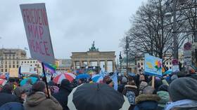 Berlin rally against arming Ukraine draws tens of thousands