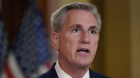 Kevin McCarthy talks to reporters on Capitol Hill in Washington, DC, February 6, 2023