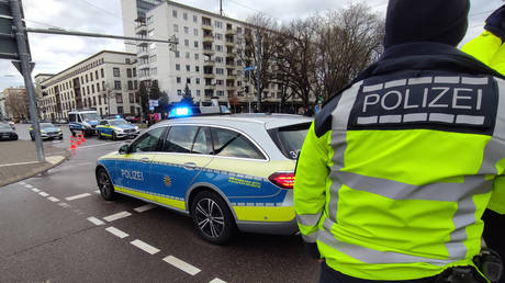 Подозреваемый арестован после нескольких часов захвата заложников в Германии