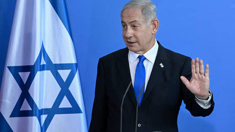 Israel explains reluctance to arm Ukraine